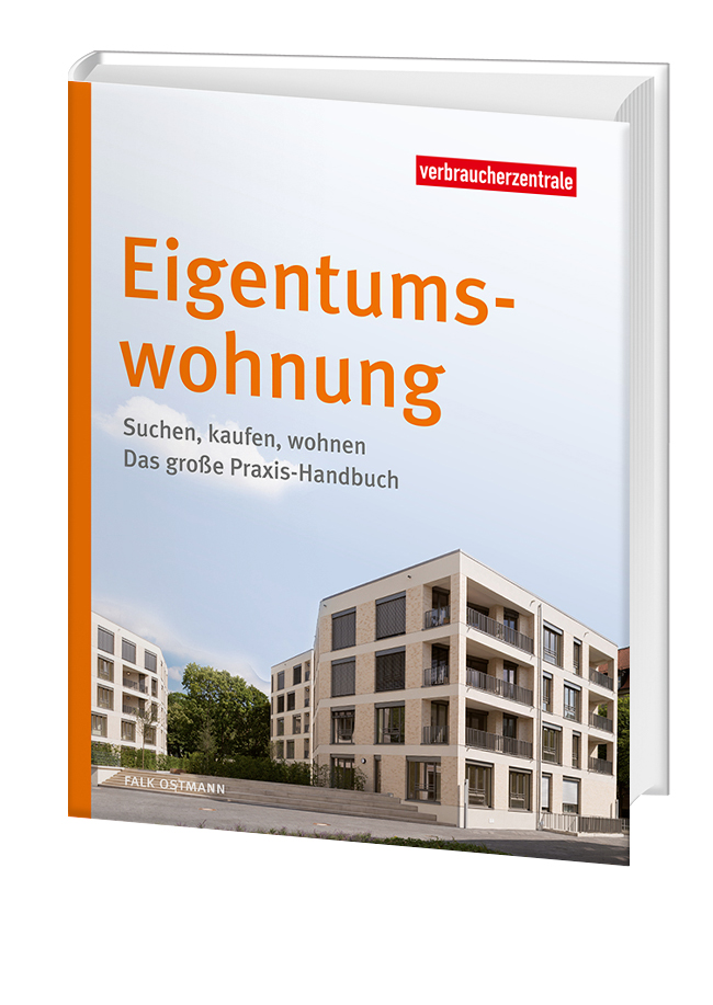 Cover des Ratgebers ""Eigentumswohnung": Blick auf eine Neubausiedlung mit vierstöckigen weissen Häusern in Flachdachbauweise und großen Fenstern