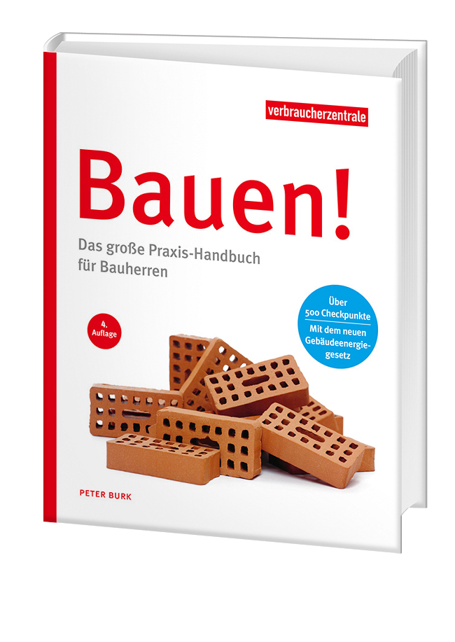 Cover ds Ratgebers "Bauen. Das große Praxis-Handbuch zum Hausbau": Vor einem weissen Hintergrund liegen auf einem Stapel rötliche Ziegelsteine
